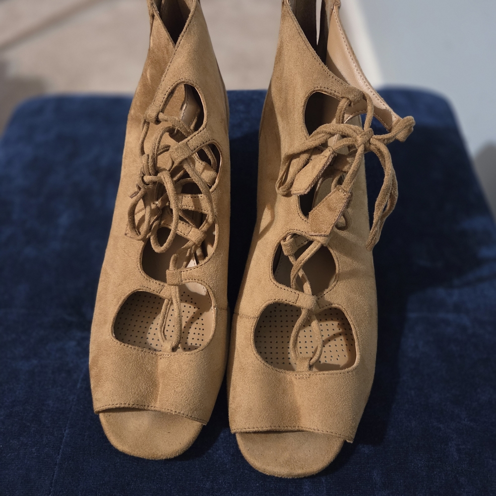 Comfortview Camel Lace-Up Peep-Toe Heels